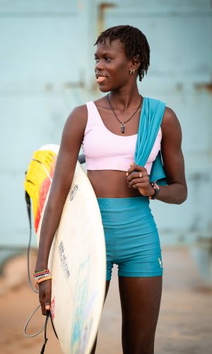 aesthetic surf lifestyle photography on the beach